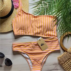 Quicksilver 💫 Asymmetric One Shoulder One Piece